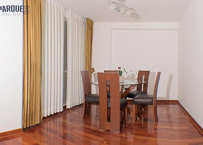 Aparthotel Parque 5 3*
